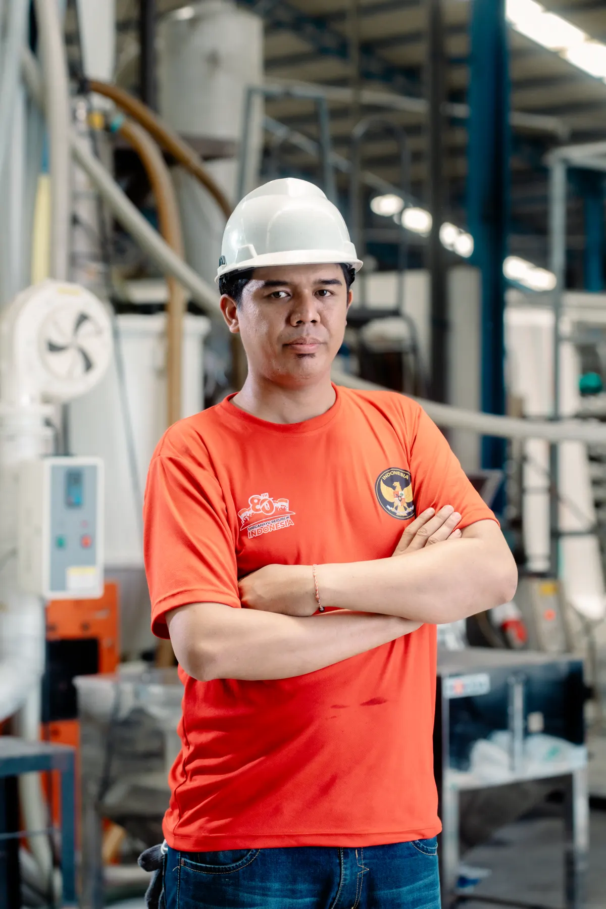 Tim produksi Magna di area fasilitas
